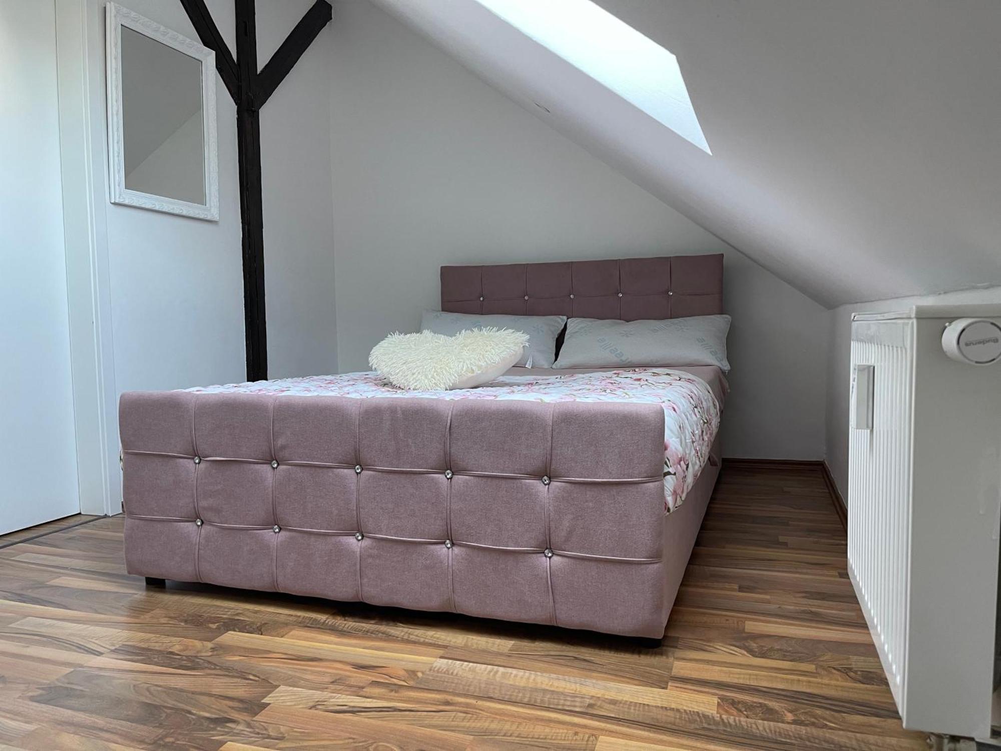 Geraeumige 3-Zimmer-Ferienwohnung Im Herzen Von คาสเซล ภายนอก รูปภาพ