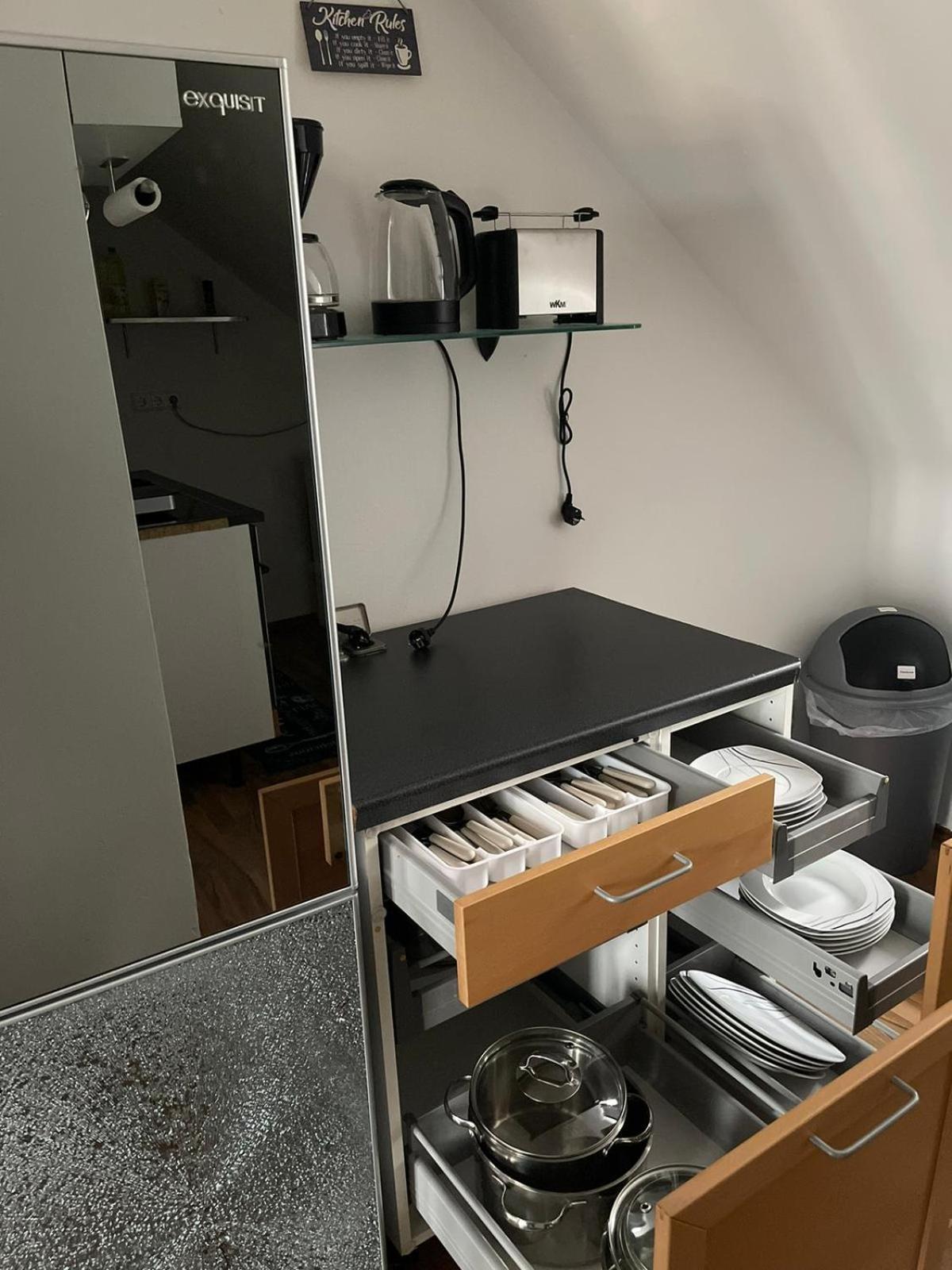 Geraeumige 3-Zimmer-Ferienwohnung Im Herzen Von คาสเซล ภายนอก รูปภาพ