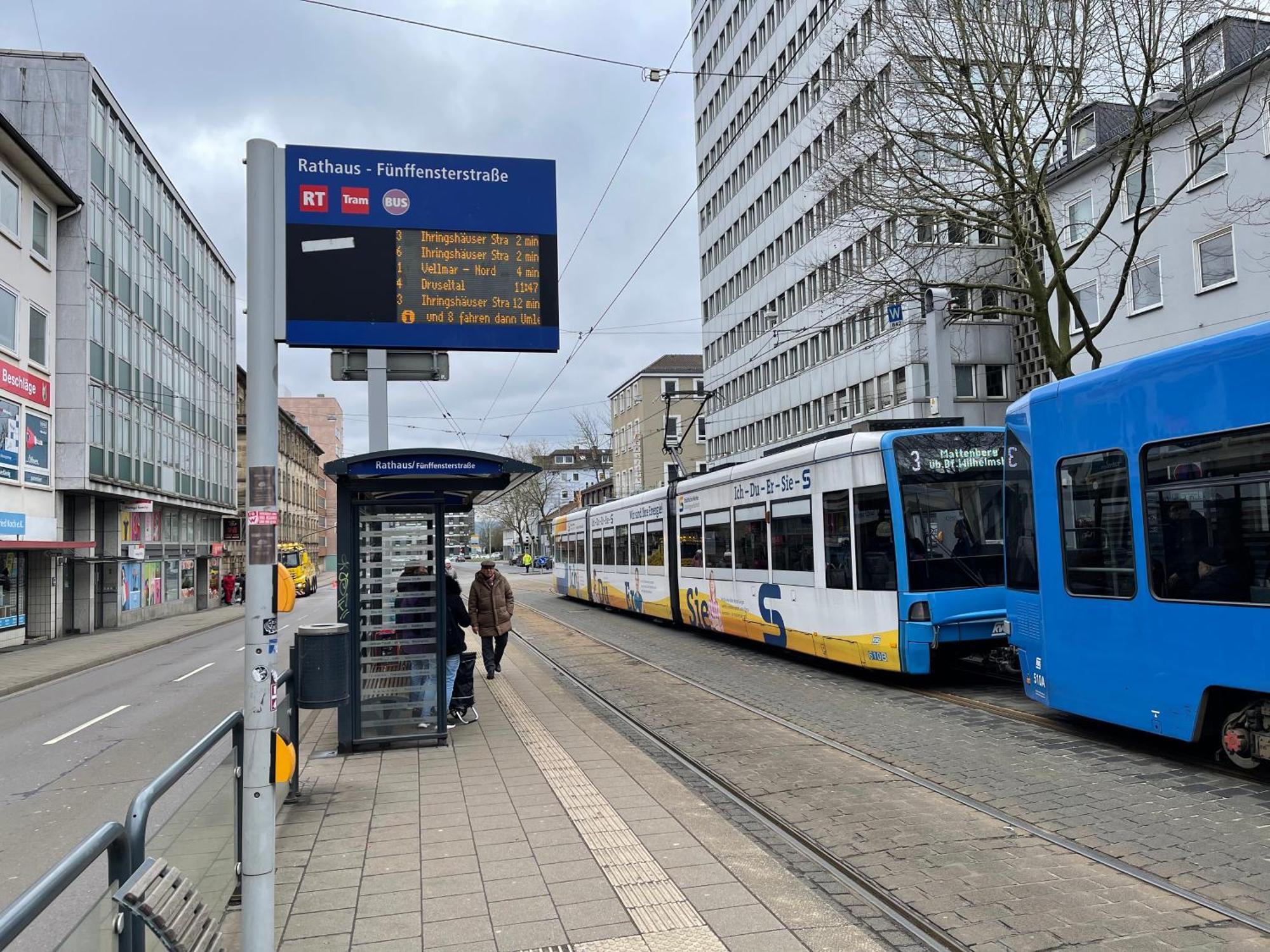 Geraeumige 3-Zimmer-Ferienwohnung Im Herzen Von คาสเซล ภายนอก รูปภาพ