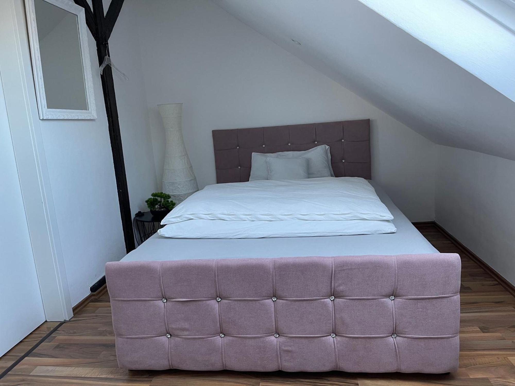 Geraeumige 3-Zimmer-Ferienwohnung Im Herzen Von คาสเซล ภายนอก รูปภาพ