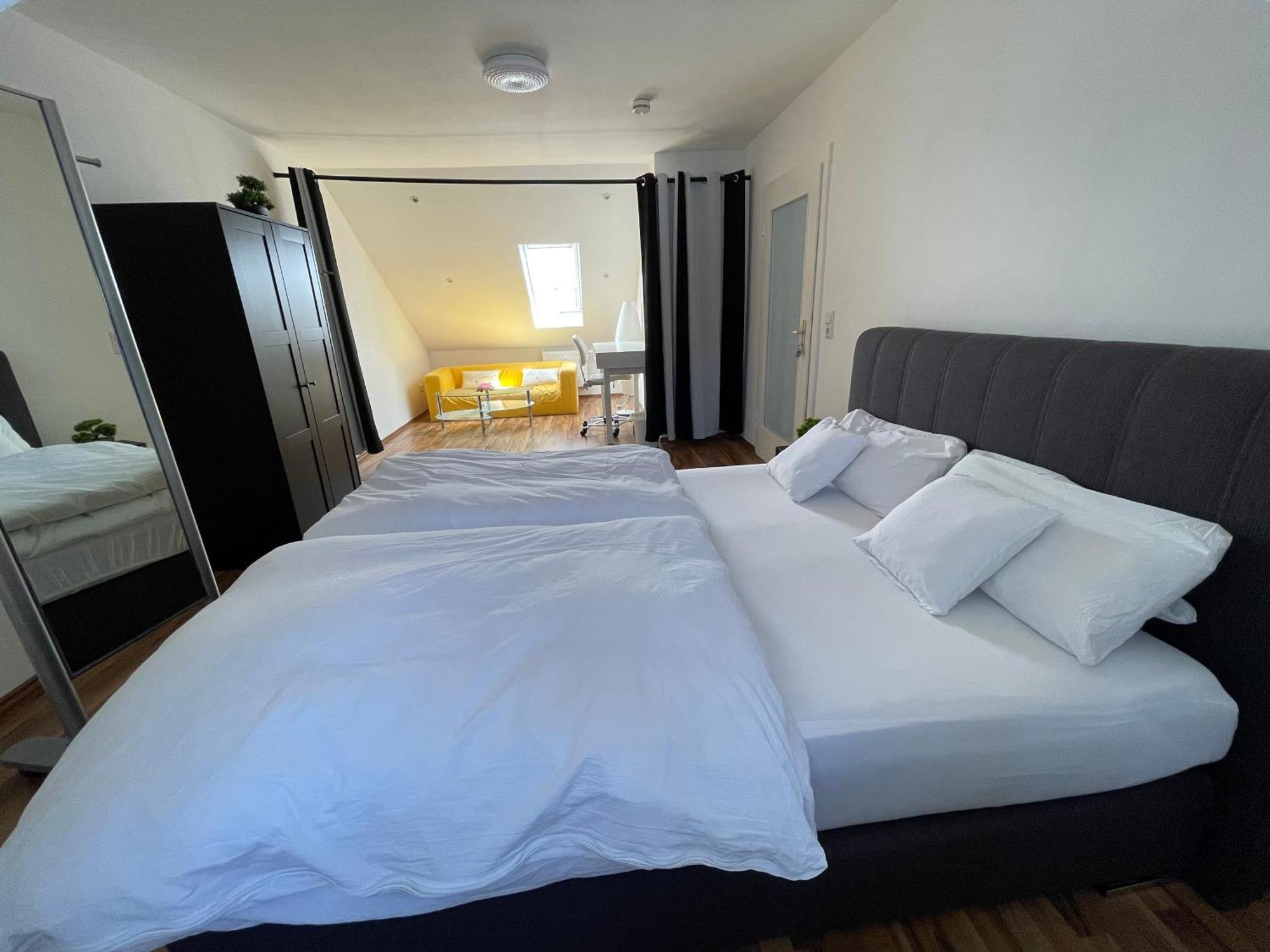 Geraeumige 3-Zimmer-Ferienwohnung Im Herzen Von คาสเซล ภายนอก รูปภาพ