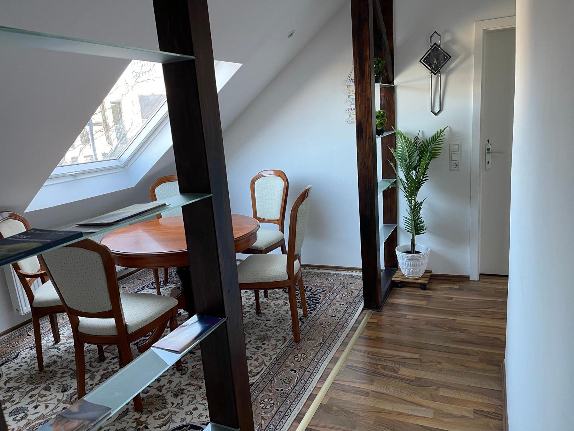 Geraeumige 3-Zimmer-Ferienwohnung Im Herzen Von คาสเซล ภายนอก รูปภาพ